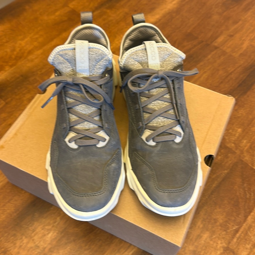 Ecco MX sneaker